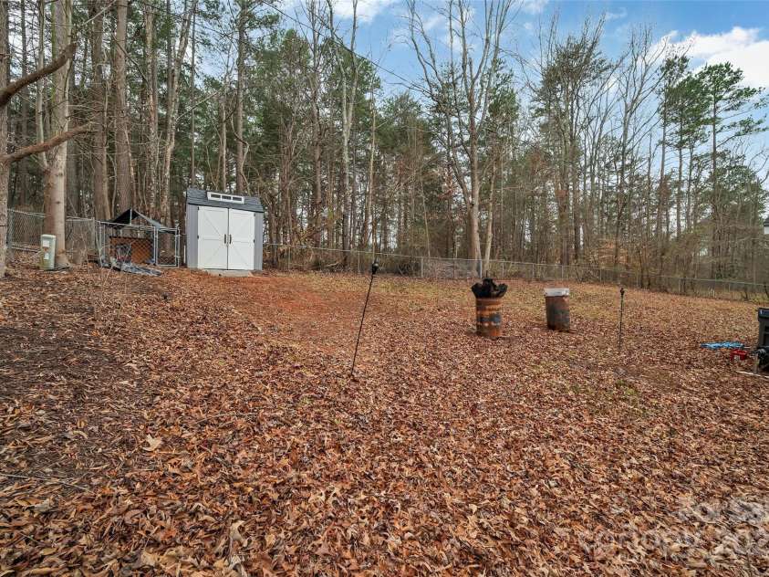 140 Wandering Lane, Bessemer City, NC 28016.  MLS# CAR4244305, YatesRealty ID 17935. 