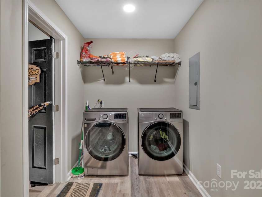 140 Wandering Lane, Bessemer City, NC 28016.  MLS# CAR4244305, YatesRealty ID 17935. Washer and Dryer not included