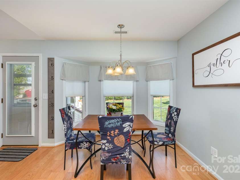 206 Summey Barker Drive, Dallas, NC 28034.  MLS# CAR4251628, YatesRealty ID 17936. 