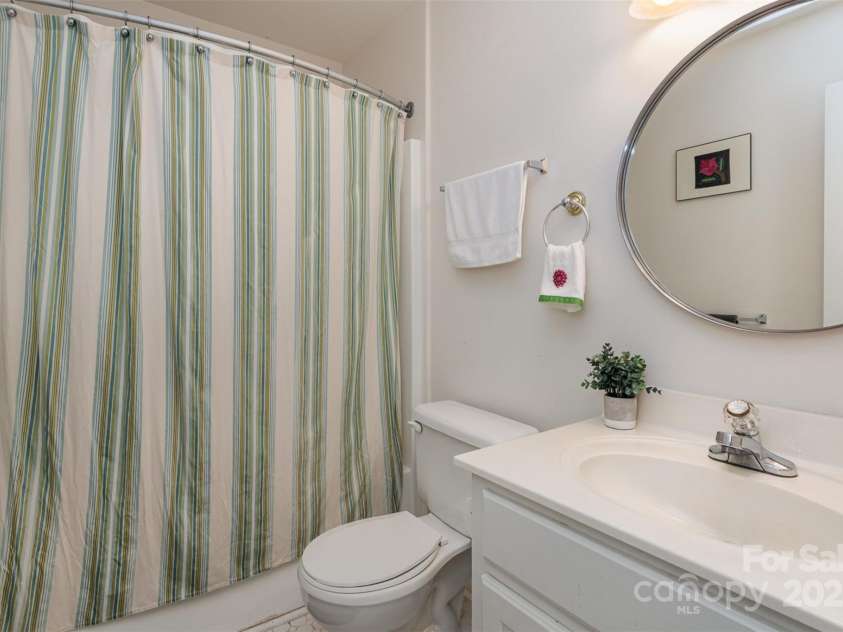 206 Summey Barker Drive, Dallas, NC 28034.  MLS# CAR4251628, YatesRealty ID 17936. 