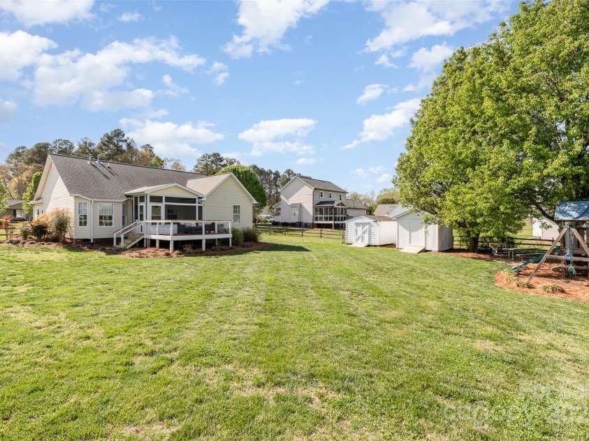 206 Summey Barker Drive, Dallas, NC 28034.  MLS# CAR4251628, YatesRealty ID 17936. 