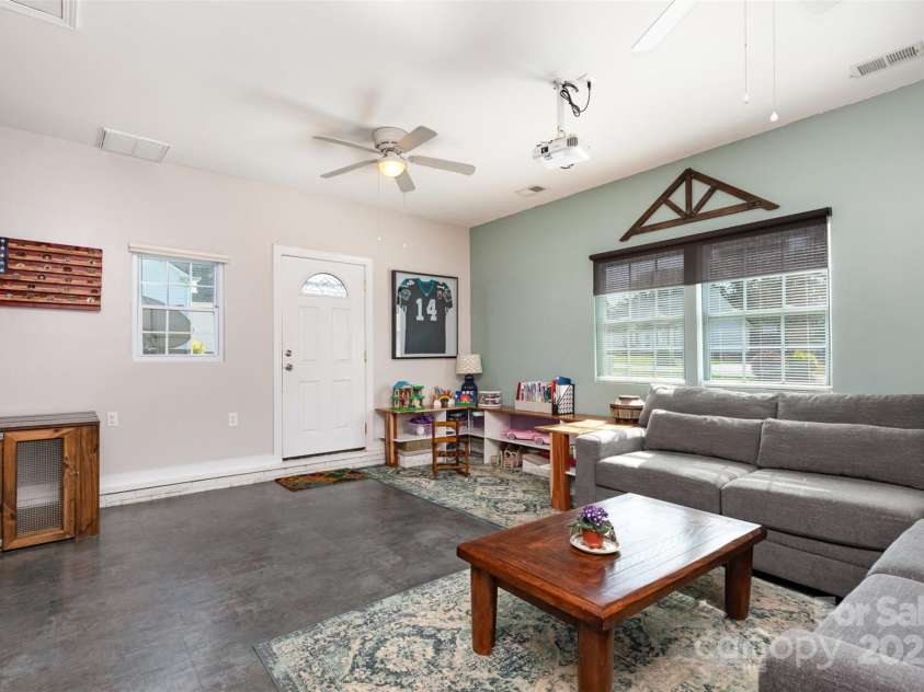 206 Summey Barker Drive, Dallas, NC 28034.  MLS# CAR4251628, YatesRealty ID 17936. Media Room