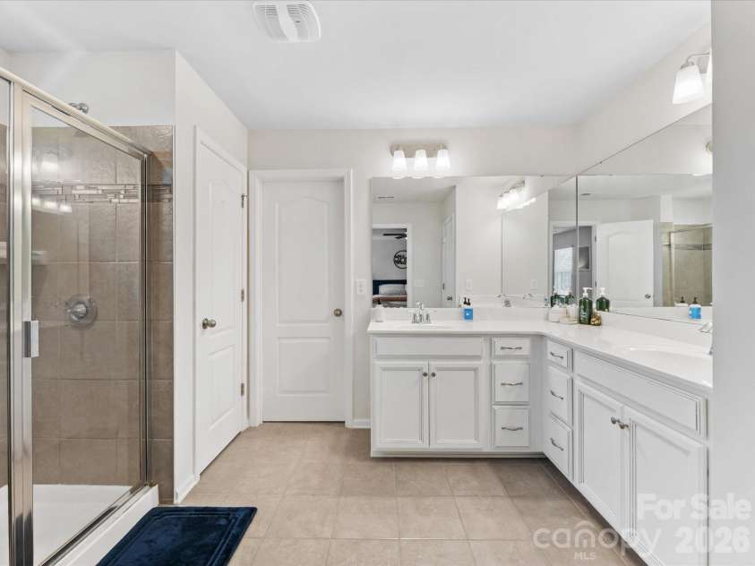 4261 Coachwhip Avenue, Lancaster, SC 29720.  MLS# CAR4341083, YatesRealty ID 17938. Primary bathroom