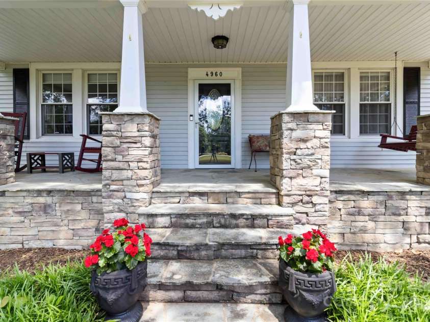 4960 York Highway, Rock Hill, SC 29732.  MLS# CAR4256206, YatesRealty ID 17938. 