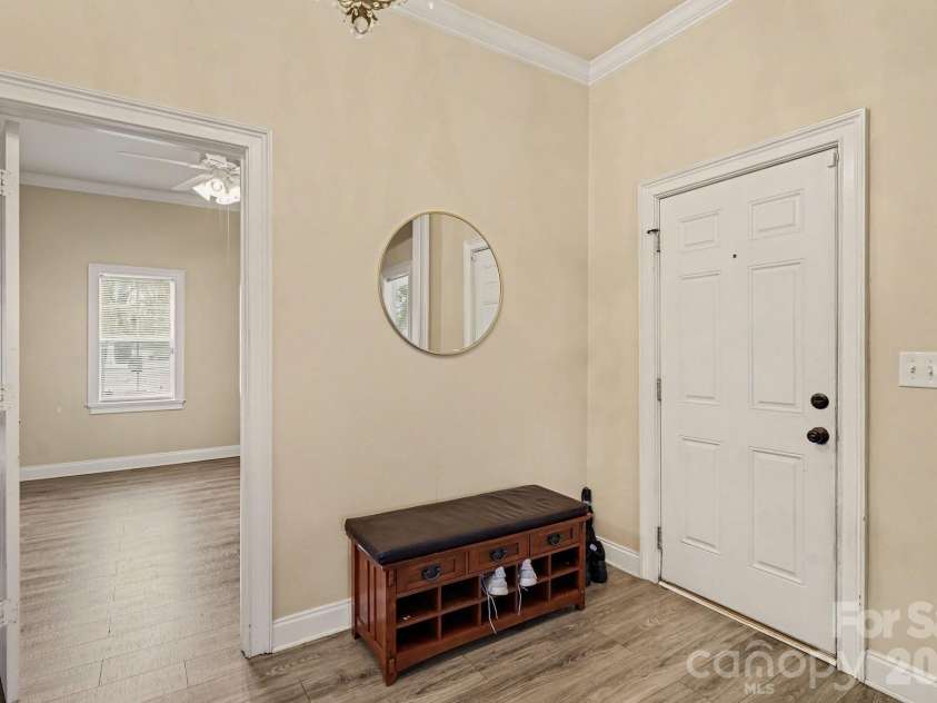318 Pressley Avenue, Mooresville, NC 28115.  MLS# CAR4347115, YatesRealty ID 17939. 