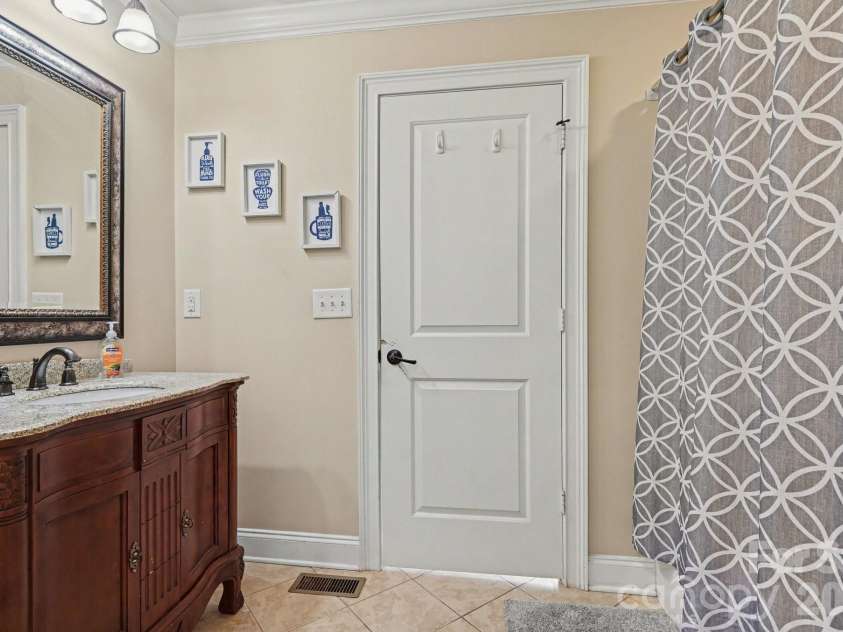 318 Pressley Avenue, Mooresville, NC 28115.  MLS# CAR4347115, YatesRealty ID 17939. 