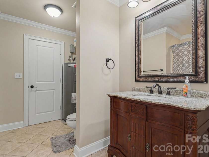 318 Pressley Avenue, Mooresville, NC 28115.  MLS# CAR4347115, YatesRealty ID 17939. 
