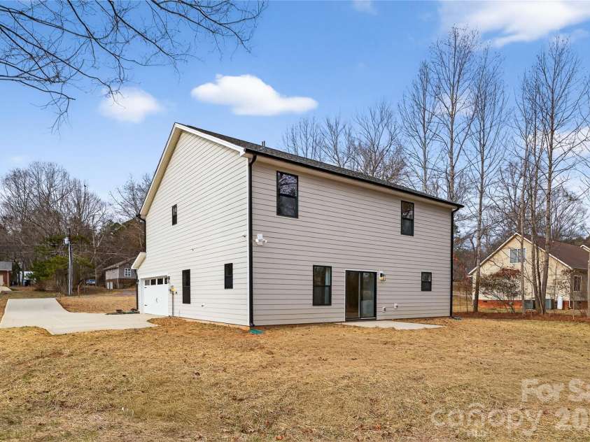 13103 Blacksmith Court, Matthews, NC 28105.  MLS# CAR4343819, YatesRealty ID 1794. Representation