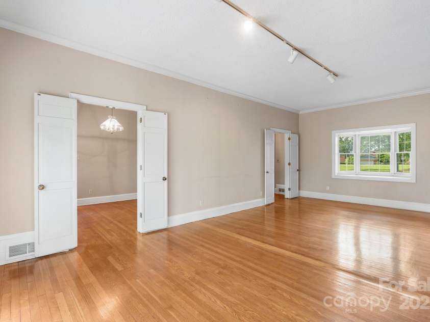 220 West Park Drive, Morganton, NC 28655.  MLS# CAR4263944, YatesRealty ID 1794. 