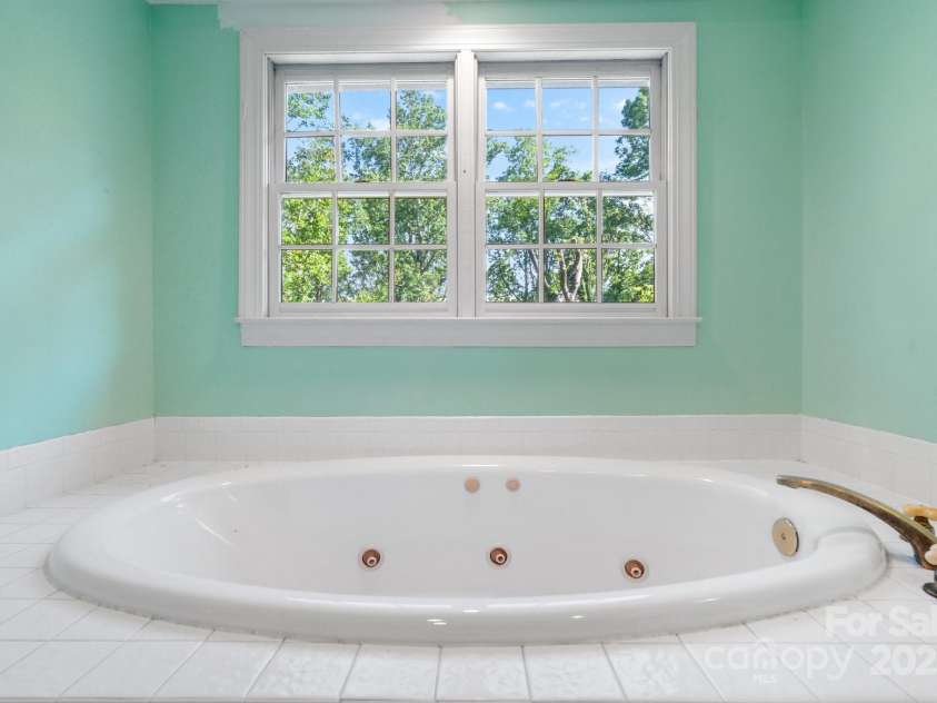 220 West Park Drive, Morganton, NC 28655.  MLS# CAR4263944, YatesRealty ID 1794. 