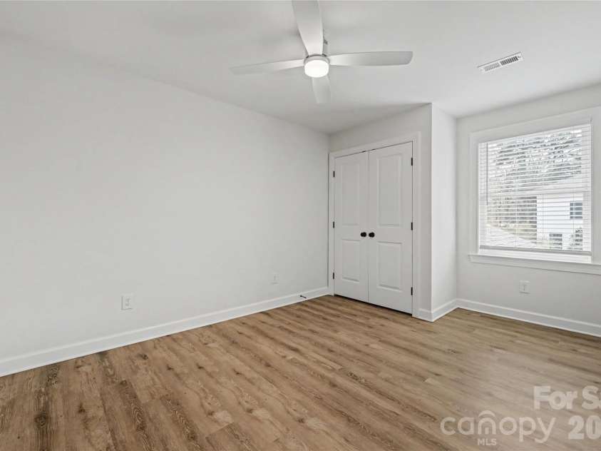 815 Hartness Avenue, Charlotte, NC 28211.  MLS# CAR4351971, YatesRealty ID 17940. Bedroom 3