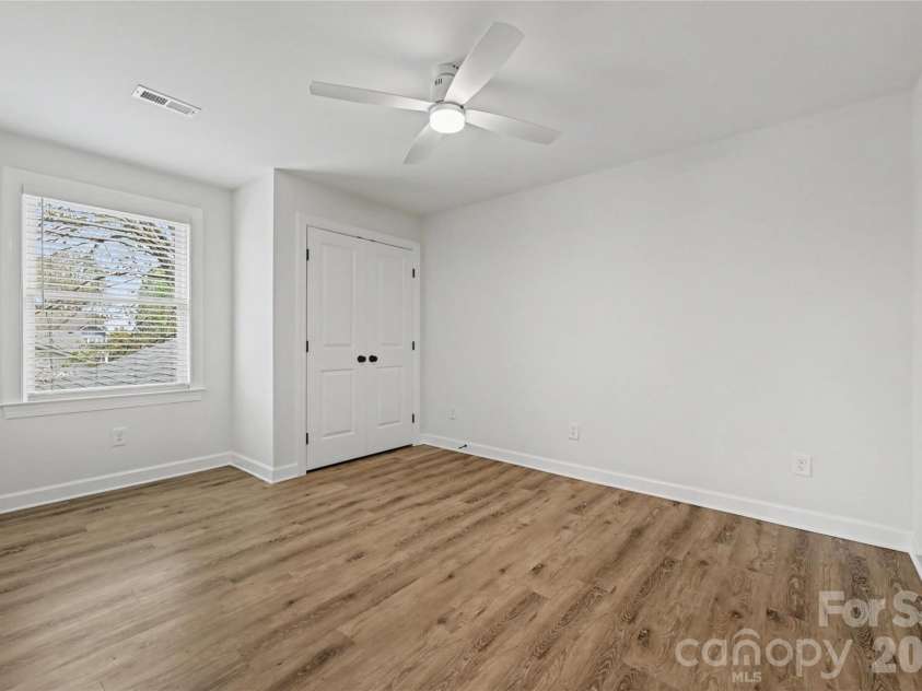 815 Hartness Avenue, Charlotte, NC 28211.  MLS# CAR4351971, YatesRealty ID 17940. Bedroom 4