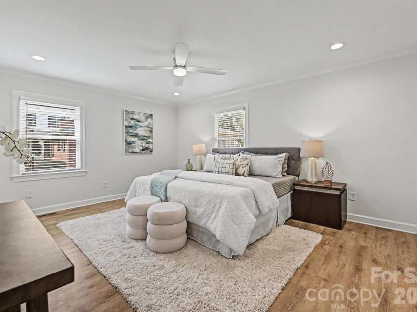 815 Hartness Avenue, Charlotte, NC 28211.  MLS# CAR4351971, YatesRealty ID 17940. Primary on Main