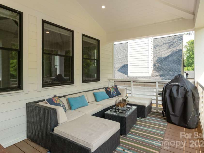 40 Hidden Pond Lane, Brevard, NC 28712.  MLS# CAR4263317, YatesRealty ID 17941. Relax and enjoy the deck