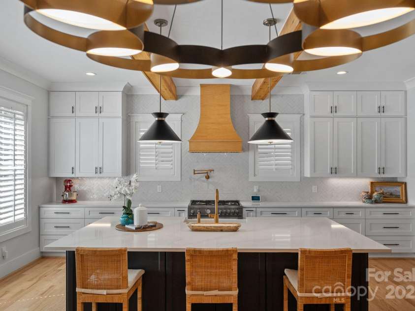 3228 Ford Road, Charlotte, NC 28205.  MLS# CAR4246155, YatesRealty ID 17943. 