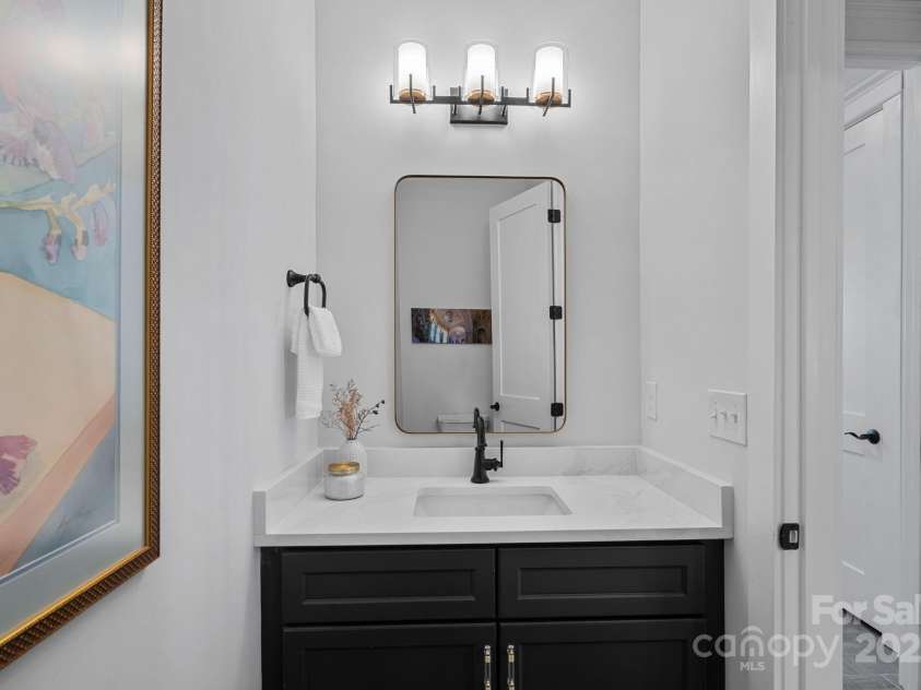 3228 Ford Road, Charlotte, NC 28205.  MLS# CAR4246155, YatesRealty ID 17943. 