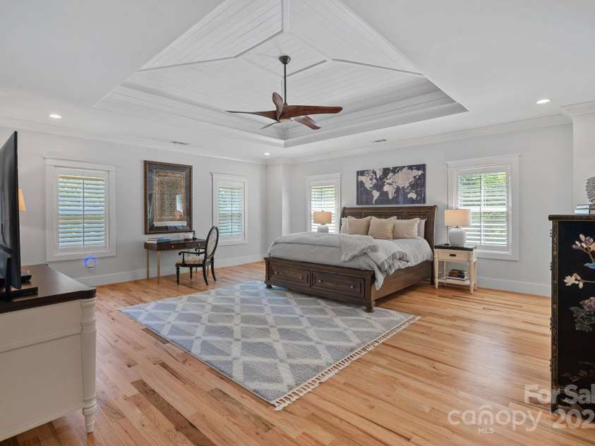 3228 Ford Road, Charlotte, NC 28205.  MLS# CAR4246155, YatesRealty ID 17943. 