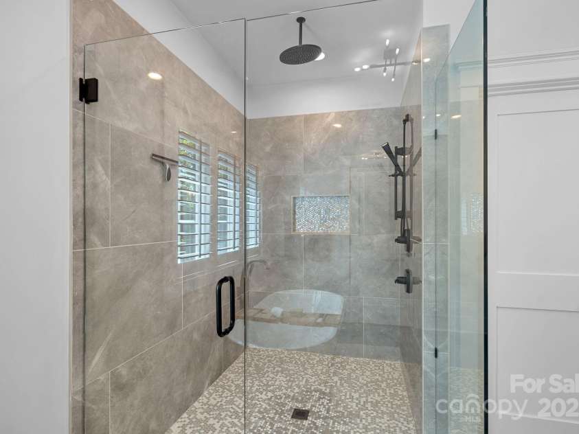 3228 Ford Road, Charlotte, NC 28205.  MLS# CAR4246155, YatesRealty ID 17943. 