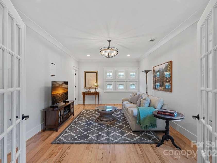 3228 Ford Road, Charlotte, NC 28205.  MLS# CAR4246155, YatesRealty ID 17943. 