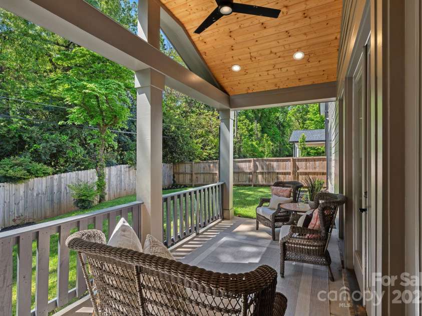 3228 Ford Road, Charlotte, NC 28205.  MLS# CAR4246155, YatesRealty ID 17943. 
