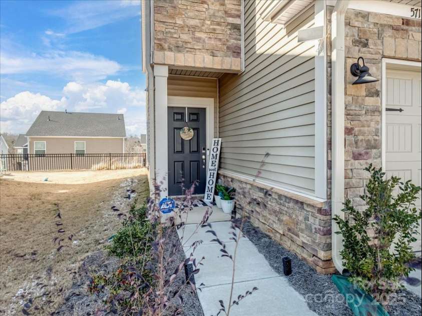 571 Palmarosa Street, Fort Mill, SC 29715.  MLS# CAR4217813, YatesRealty ID 17944. 