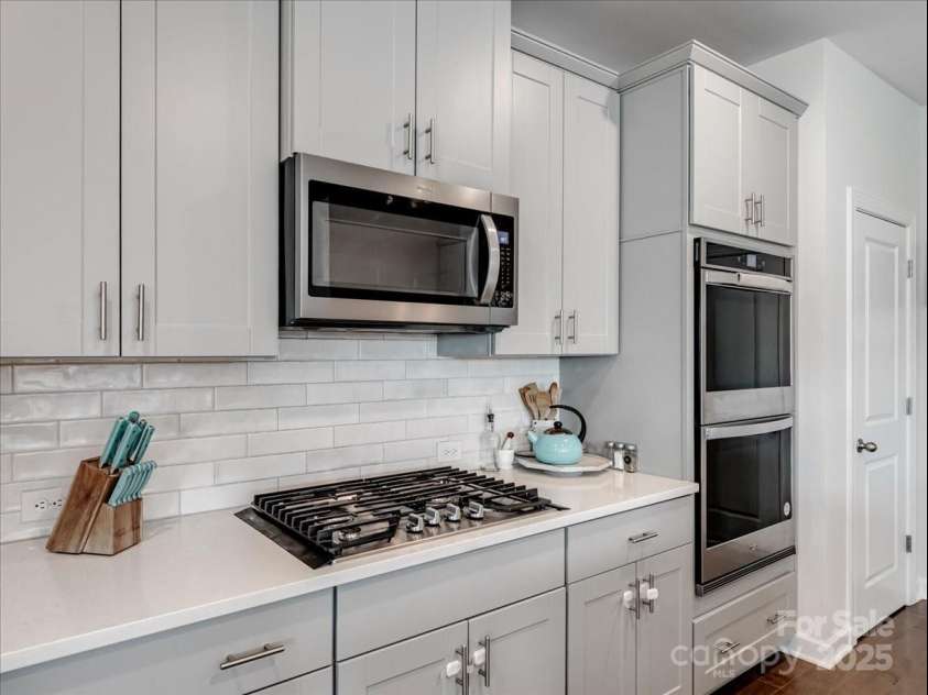 571 Palmarosa Street, Fort Mill, SC 29715.  MLS# CAR4217813, YatesRealty ID 17944. 