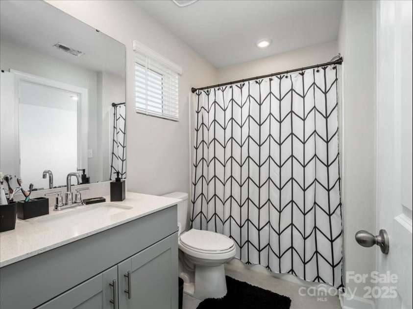 571 Palmarosa Street, Fort Mill, SC 29715.  MLS# CAR4217813, YatesRealty ID 17944. 