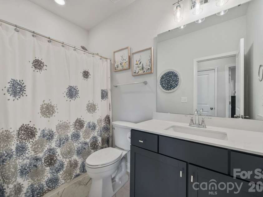 9043 Charles Francis Lane, Cornelius, NC 28031.  MLS# CAR4360316, YatesRealty ID 17944. 2nd bathroom