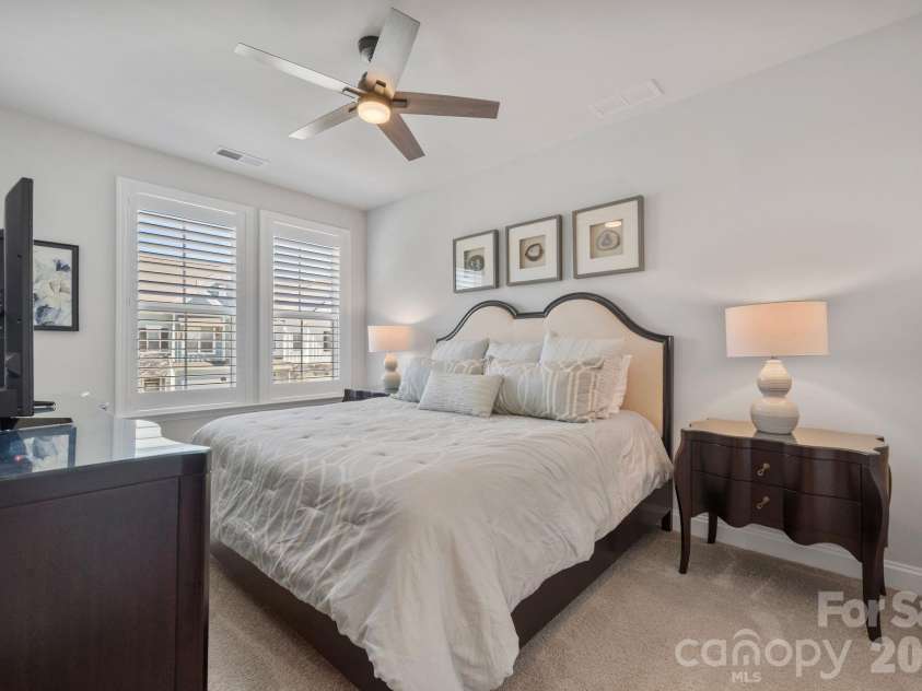 9043 Charles Francis Lane, Cornelius, NC 28031.  MLS# CAR4360316, YatesRealty ID 17944. 3rd bedroom