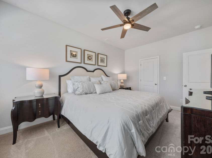 9043 Charles Francis Lane, Cornelius, NC 28031.  MLS# CAR4360316, YatesRealty ID 17944. 3rd bedroom