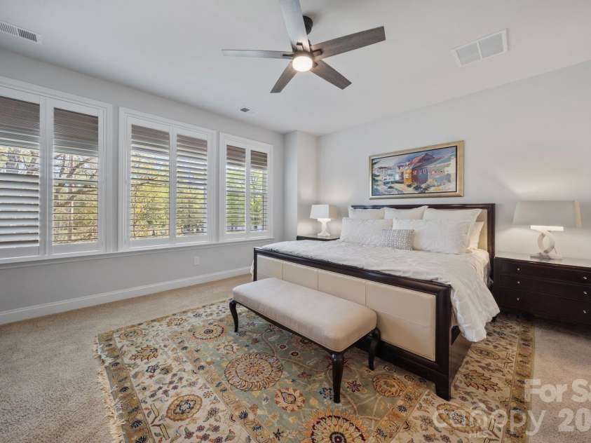 9043 Charles Francis Lane, Cornelius, NC 28031.  MLS# CAR4360316, YatesRealty ID 17944. Lots of light and space