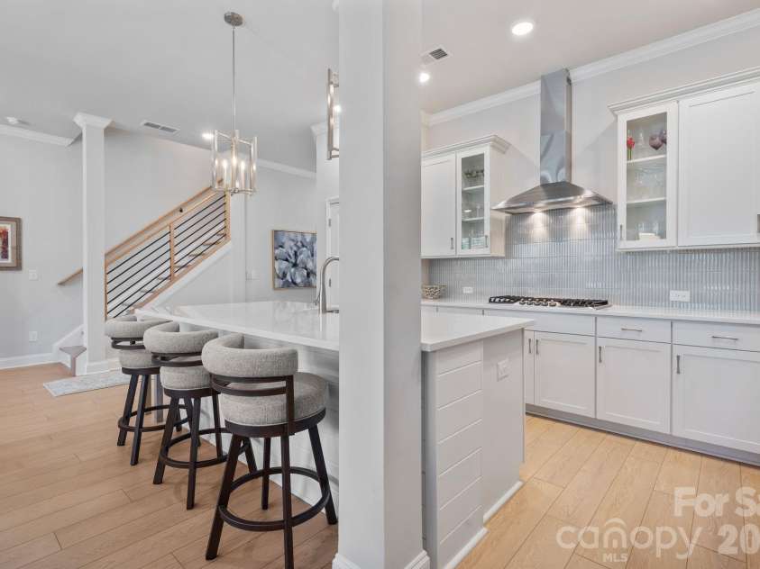 9043 Charles Francis Lane, Cornelius, NC 28031.  MLS# CAR4360316, YatesRealty ID 17944. Ultimate kitchen