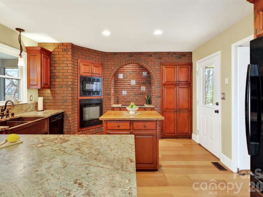 62 Skyline Drive, Old Fort, NC 28762.  MLS# CAR4364204, YatesRealty ID 17947. 