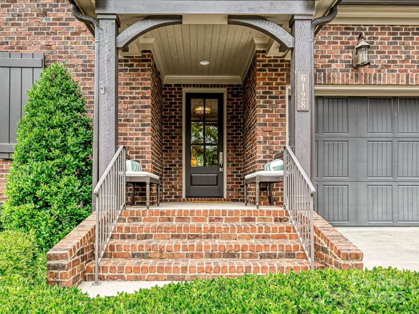 6128 Fletcher Circle, Charlotte, NC 28226.  MLS# CAR4259119, YatesRealty ID 17948. Welcome!