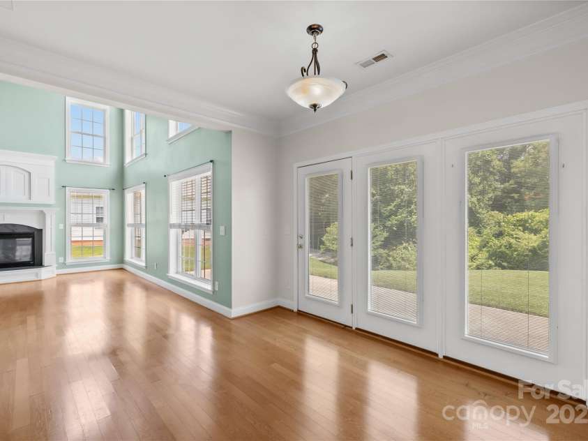 112 Doyle Farm Lane, Mooresville, NC 28115.  MLS# CAR4268359, YatesRealty ID 17949. 