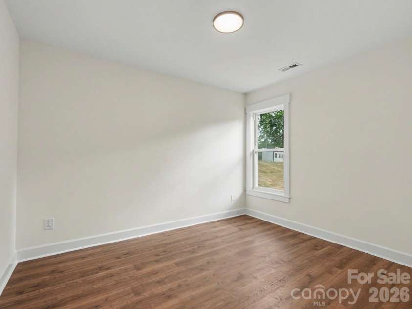 5033 Macon Street, Kannapolis, NC 28081.  MLS# CAR4363229, YatesRealty ID 17949. 
