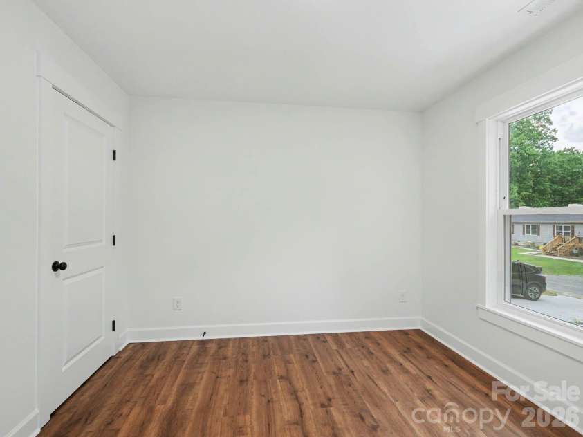 5033 Macon Street, Kannapolis, NC 28081.  MLS# CAR4363229, YatesRealty ID 17949. 