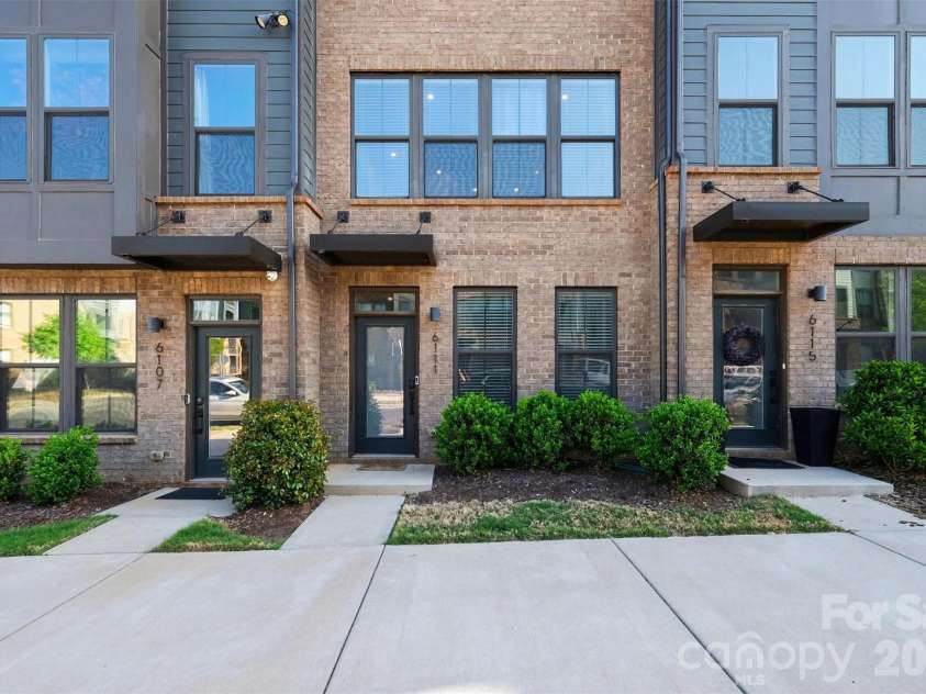 6111 Station Crossing Avenue, Charlotte, NC 28217.  MLS# CAR4364063, YatesRealty ID 17950. 