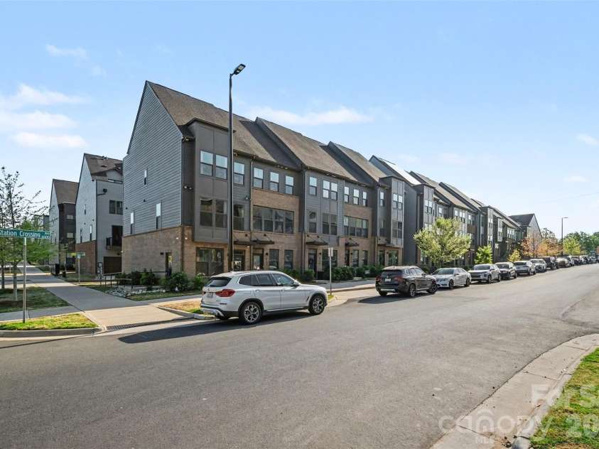 6111 Station Crossing Avenue, Charlotte, NC 28217.  MLS# CAR4364063, YatesRealty ID 17950. 