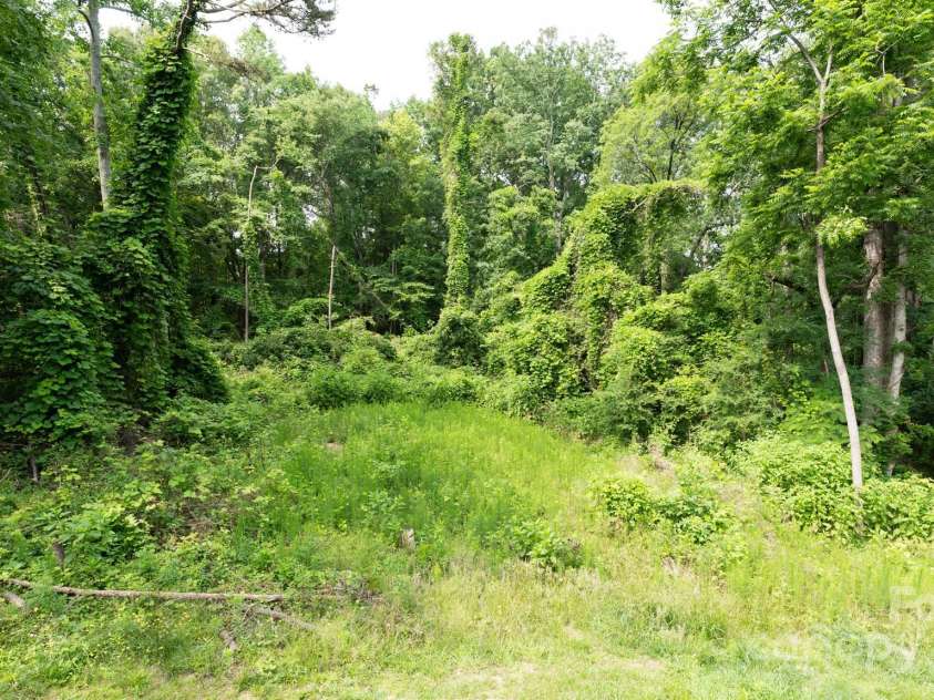 119 Wade Drive, Kings Mountain, NC 28086.  MLS# CAR4265164, YatesRealty ID 17951. 