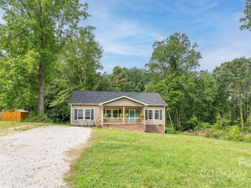 119 Wade Drive, Kings Mountain, NC 28086.  MLS# CAR4265164, YatesRealty ID 17951. 