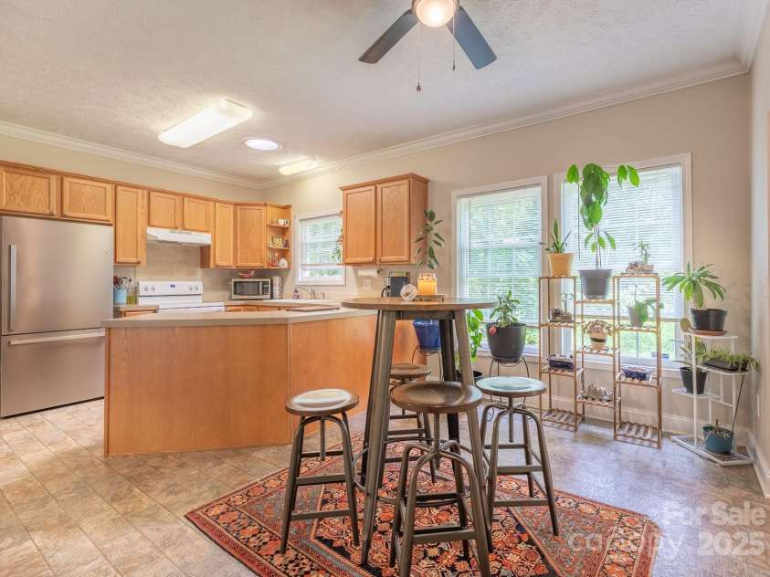 119 Wade Drive, Kings Mountain, NC 28086.  MLS# CAR4265164, YatesRealty ID 17951. 