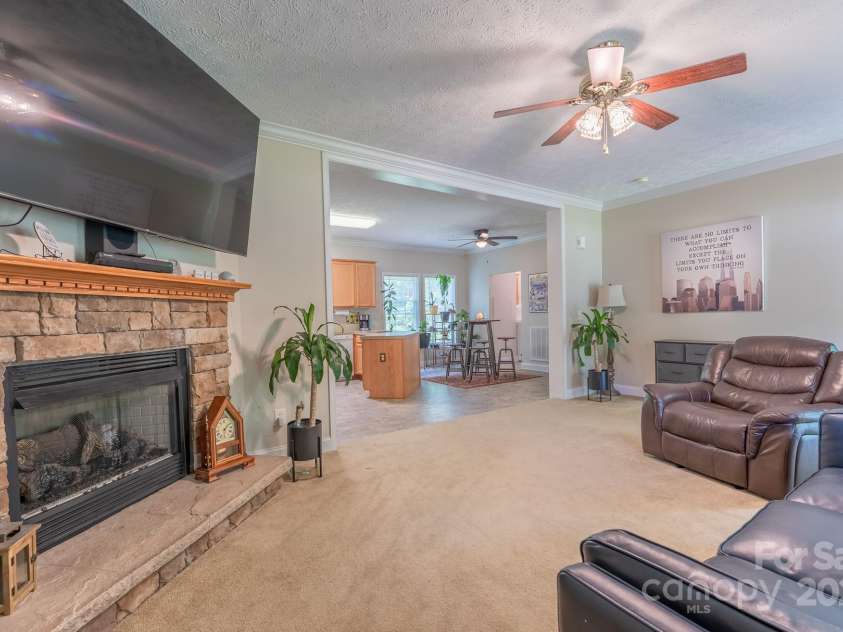 119 Wade Drive, Kings Mountain, NC 28086.  MLS# CAR4265164, YatesRealty ID 17951. 