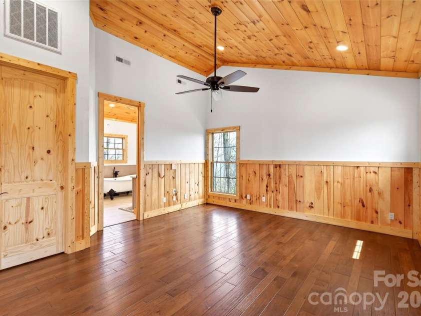 501 Wolf Pen Cliffs Road, Old Fort, NC 28762.  MLS# CAR4365894, YatesRealty ID 17951. 