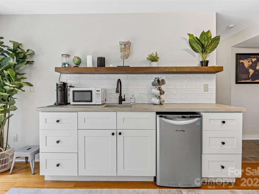 4030 Little River Road, Hendersonville, NC 28739.  MLS# CAR4242062, YatesRealty ID 17952. 