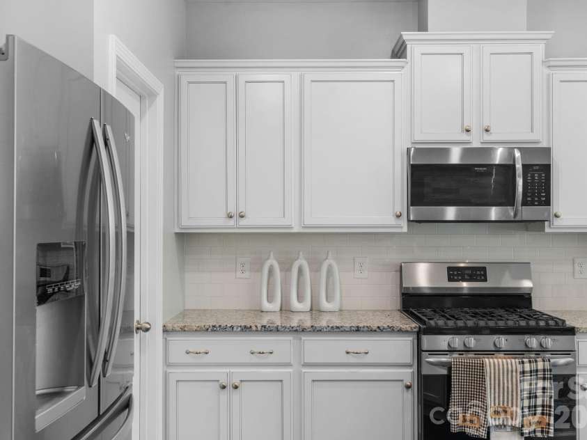 5000 Lily Pond Circle, Waxhaw, NC 28173.  MLS# CAR4369036, YatesRealty ID 17954. 