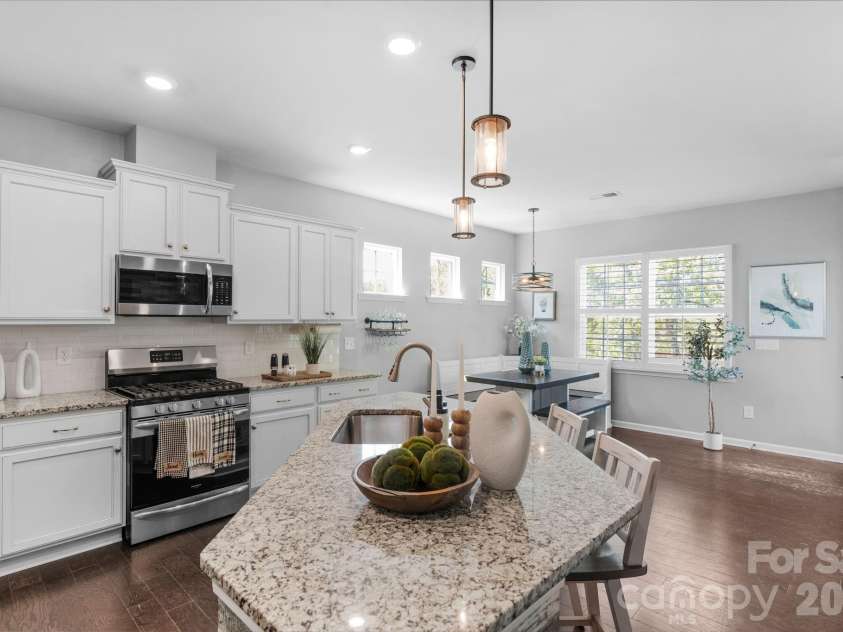 5000 Lily Pond Circle, Waxhaw, NC 28173.  MLS# CAR4369036, YatesRealty ID 17954. 