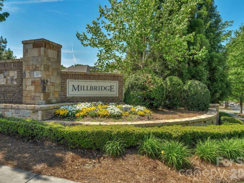 5000 Lily Pond Circle, Waxhaw, NC 28173.  MLS# CAR4369036, YatesRealty ID 17954. Welcome home!
