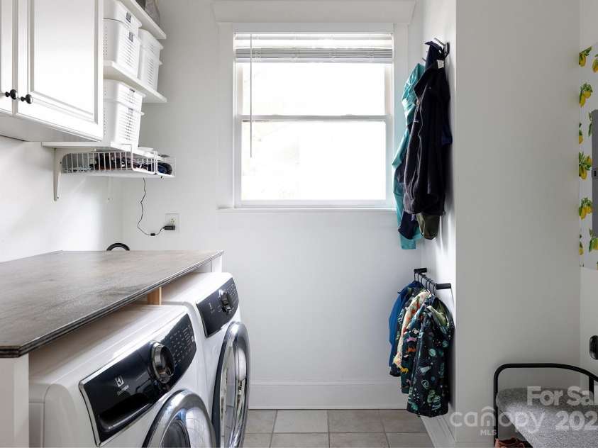 1833 The Plaza, Charlotte, NC 28205.  MLS# CAR4265071, YatesRealty ID 17955. 