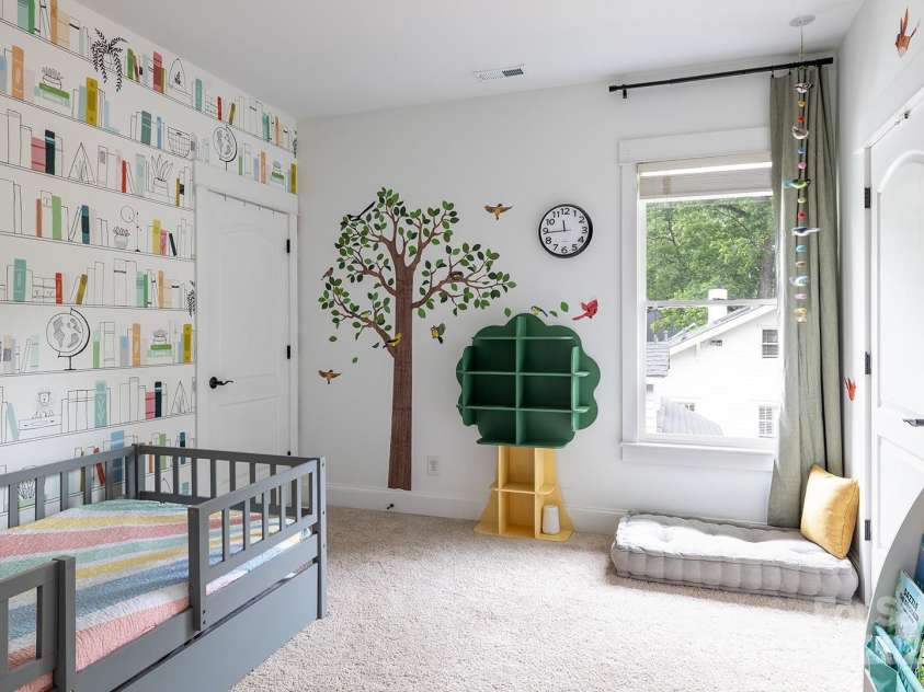 1833 The Plaza, Charlotte, NC 28205.  MLS# CAR4265071, YatesRealty ID 17955. 